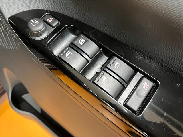 タントカスタムRS SAスマアシ ミラクルオープンドア Bカメラ 両側オートスライドドア ステアリングスイッチ カーナビ USB接続端子 後席モニター Pスタート エコアイドル ETC キーフリー(神奈川県)の中古車