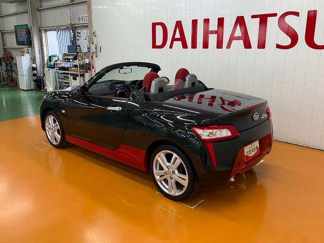 コペンローブオープンカー 二人乗 アクティブトップ ステアリングスイッチ CDチューナー 5段マニュアルシフト Pスタート シートヒーター 横滑り防止装置 スポーツシート キーフリー(神奈川県)の中古車