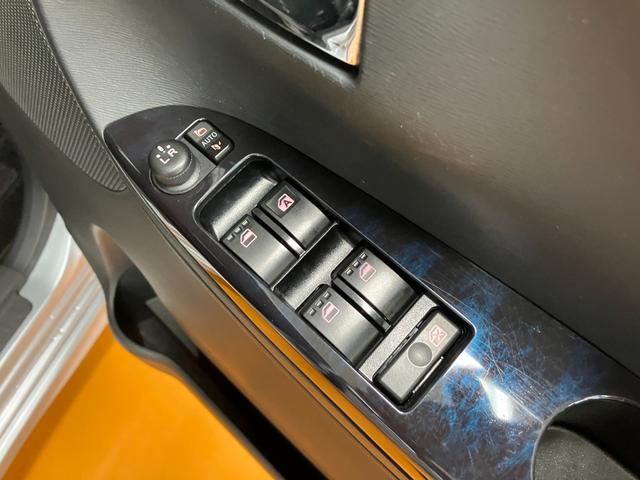 タントカスタムRS トップエディションVS SAIIIカーナビ ドラレコ USB接続端子 パノラマモニター対応 ミラクルオープンドア 両側オートスライドドア Pスタート ステアリングスイッチ 運転席シートヒーター オートハイビーム キーフリー(神奈川県)の中古車