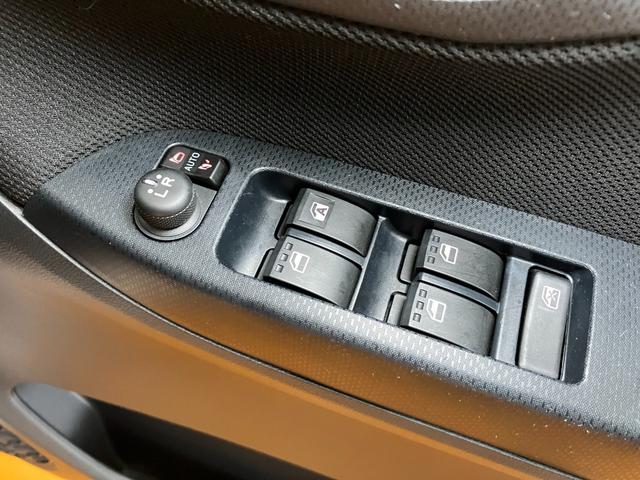 ムーヴＸリミテッドII　ＳＡIIIＤＶＤチューナー　ＵＳＢ接続端子　ステアリングスイッチ　Ｐスタート　運転席シートヒーター　オートハイビーム　横滑り防止機能　誤発進抑制機能　電動格納ミラー　キーフリー（神奈川県）の中古車