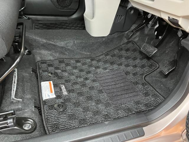 ムーヴＸリミテッドII　ＳＡIIIＤＶＤチューナー　ＵＳＢ接続端子　ステアリングスイッチ　Ｐスタート　運転席シートヒーター　オートハイビーム　横滑り防止機能　誤発進抑制機能　電動格納ミラー　キーフリー（神奈川県）の中古車