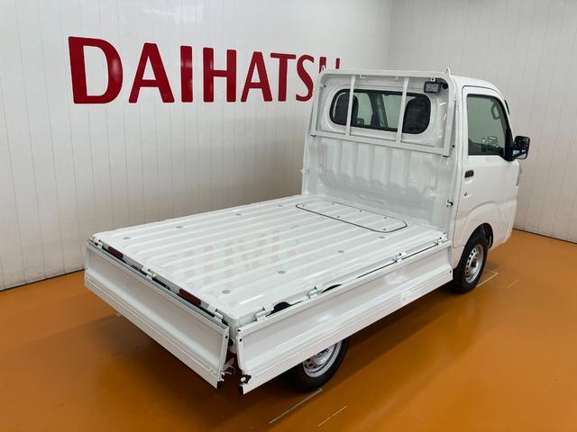 ハイゼットトラックスタンダード 農用スペシャル ひょう害車4WD 5段マニュアルシフト 三方開 ラジオ エアコン アイドリングストップ 横滑り防止機能 誤発進抑制機能 荷台作業灯 パワーステアリング(神奈川県)の中古車