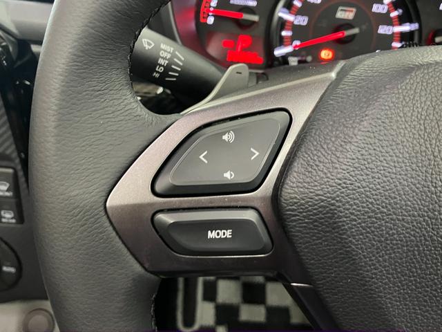 コペンＧＲ　スポーツ　Ｂカメラ　ナビ　パドルシフト　地デジステアリングスイッチ　Ｐスタート　パワーウィンドウ　アクティブトップ　シートヒーター　ＵＳＢ入力端子　ＥＴＣ　アイドリングストップ　横滑り防止機能　ＢＢＳ製アルミホイール　レカロシート　キーフリー（神奈川県）の中古車