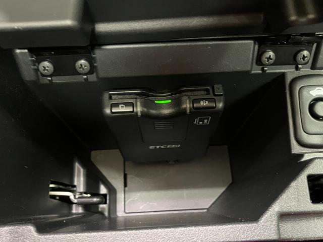 コペンＧＲ　スポーツ　Ｂカメラ　ナビ　パドルシフト　地デジステアリングスイッチ　Ｐスタート　パワーウィンドウ　アクティブトップ　シートヒーター　ＵＳＢ入力端子　ＥＴＣ　アイドリングストップ　横滑り防止機能　ＢＢＳ製アルミホイール　レカロシート　キーフリー（神奈川県）の中古車