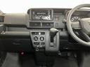 ４ＷＤ　サポカーＳワイド適合　オーディオ　エアコン　アプリケーションソケット　Ｐスタート　コーナーセンサー　横滑り防止機能　誤発進抑制機能　電動格納ミラー　パワーウインドウ　キーフリー（神奈川県）の中古車