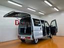 ４ＷＤ　５段マニュアルシフト　両側スライドドア　ラジオ　エアコン　リヤデフォッガー　光軸調整ダイヤル　パワーウインドウ　キーレス（神奈川県）の中古車