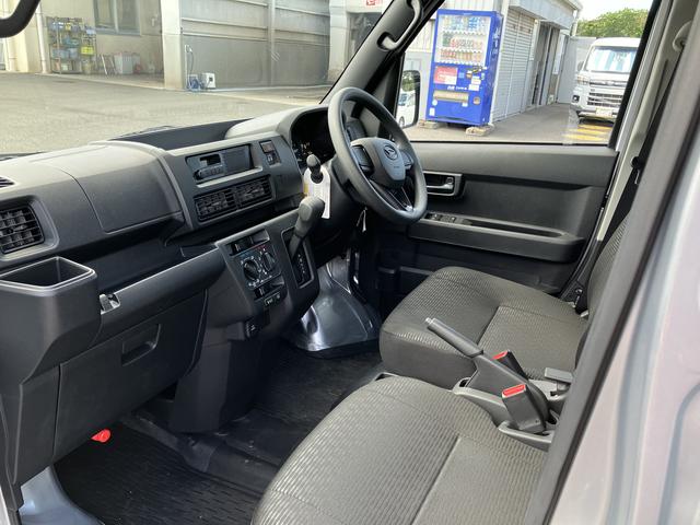 ハイゼットカーゴＤＸ衝突被害軽減ブレーキ　コーナーセンサー　オートライト　フロントパワーウインドウ　オーバーヘッドシェルフ　キーレスエントリー　アイドリングストップ（千葉県）の中古車