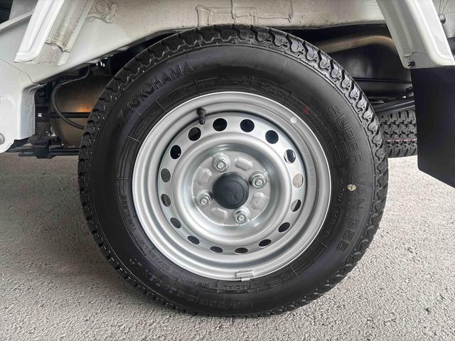 ハイゼットトラックスタンダードアイドリングストップ　マニュアルエアコン　ＡＭ／ＦＭラジオ　コーナーセンサー（奈良県）の中古車