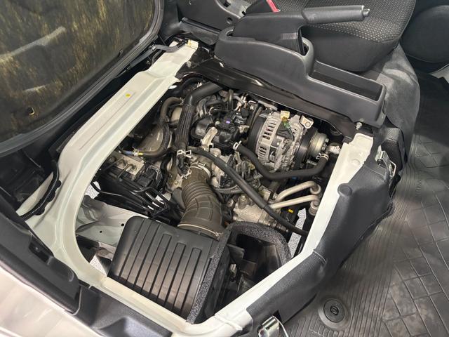 ハイゼットカーゴＤＸ　ＳＡIIIＣＤ／ラジオチューナー　運転席・助手席パワーウィンドウ　マニュアルエアコン　オートハイビーム　アイドリングストップ機能（奈良県）の中古車