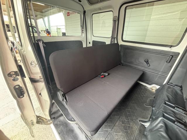 ハイゼットカーゴＤＸ　ＳＡIIIＣＤ／ラジオチューナー　運転席・助手席パワーウィンドウ　マニュアルエアコン　オートハイビーム　アイドリングストップ機能（奈良県）の中古車