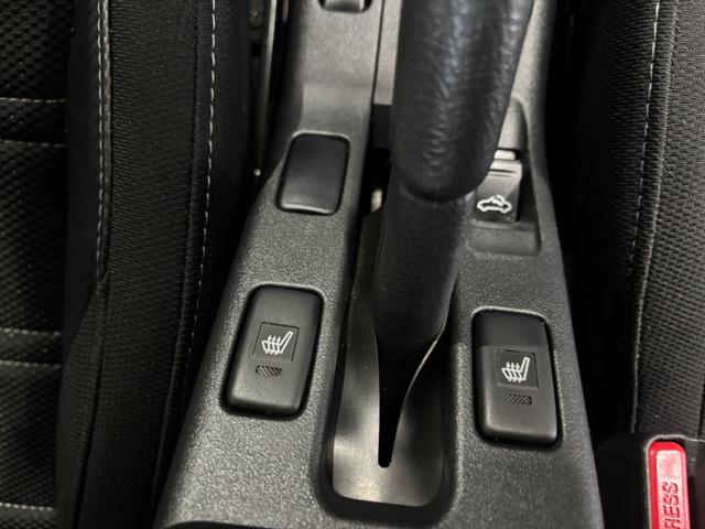 コペンローブＭＴ車　純正ナビゲーション　バックカメラ　ＥＴＣ車載器　パワーウィンドウ　シートヒーター　プッシュスタートスイッチ　オートエアコン　アルミホイール　キーフリーシステム（奈良県）の中古車