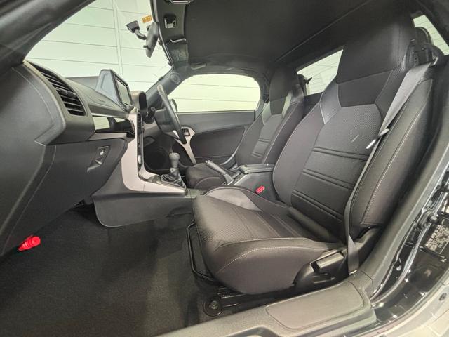 コペンローブＭＴ車　純正ナビゲーション　バックカメラ　ＥＴＣ車載器　パワーウィンドウ　シートヒーター　プッシュスタートスイッチ　オートエアコン　アルミホイール　キーフリーシステム（奈良県）の中古車