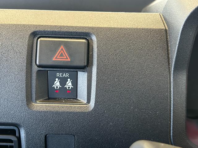 ハイゼットカーゴＤＸラジオチューナー　ＥＴＣ車載器　マニュアルエアコン　運転席・助手席パワーウィンドウ　アイドリングストップ機能　コーナーセンサー　衝突被害軽減ブレーキ　キーレスエントリーシステム（奈良県）の中古車