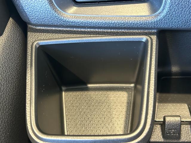 ハイゼットカーゴＤＸラジオチューナー　ＥＴＣ車載器　マニュアルエアコン　運転席・助手席パワーウィンドウ　アイドリングストップ機能　コーナーセンサー　衝突被害軽減ブレーキ　キーレスエントリーシステム（奈良県）の中古車