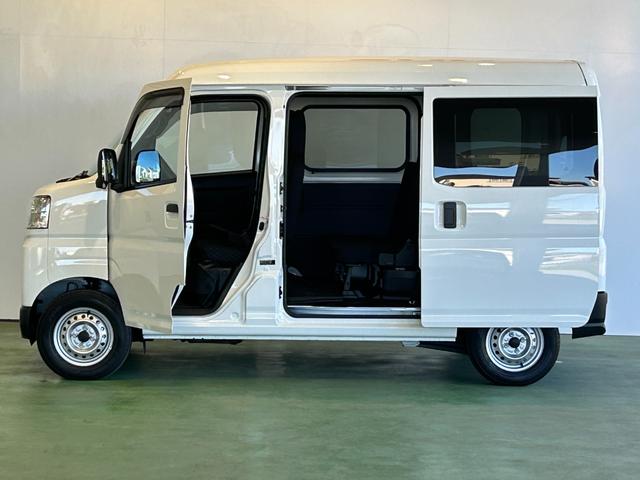 ハイゼットカーゴＤＸラジオチューナー　ＥＴＣ車載器　マニュアルエアコン　運転席・助手席パワーウィンドウ　アイドリングストップ機能　コーナーセンサー　衝突被害軽減ブレーキ　キーレスエントリーシステム（奈良県）の中古車