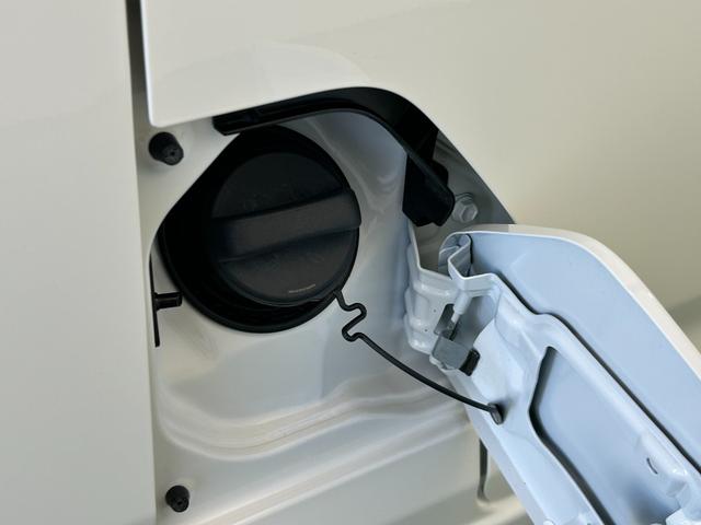 ハイゼットカーゴＤＸラジオチューナー　ＥＴＣ車載器　マニュアルエアコン　運転席・助手席パワーウィンドウ　アイドリングストップ機能　コーナーセンサー　衝突被害軽減ブレーキ　キーレスエントリーシステム（奈良県）の中古車