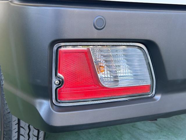 ハイゼットカーゴＤＸラジオチューナー　ＥＴＣ車載器　マニュアルエアコン　運転席・助手席パワーウィンドウ　アイドリングストップ機能　コーナーセンサー　衝突被害軽減ブレーキ　キーレスエントリーシステム（奈良県）の中古車