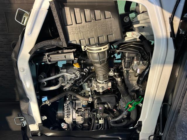 ハイゼットカーゴＤＸラジオチューナー　ＥＴＣ車載器　マニュアルエアコン　運転席・助手席パワーウィンドウ　アイドリングストップ機能　コーナーセンサー　衝突被害軽減ブレーキ　キーレスエントリーシステム（奈良県）の中古車