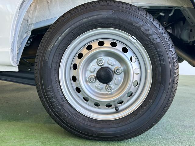 ハイゼットカーゴＤＸラジオチューナー　ＥＴＣ車載器　マニュアルエアコン　運転席・助手席パワーウィンドウ　アイドリングストップ機能　コーナーセンサー　衝突被害軽減ブレーキ　キーレスエントリーシステム（奈良県）の中古車