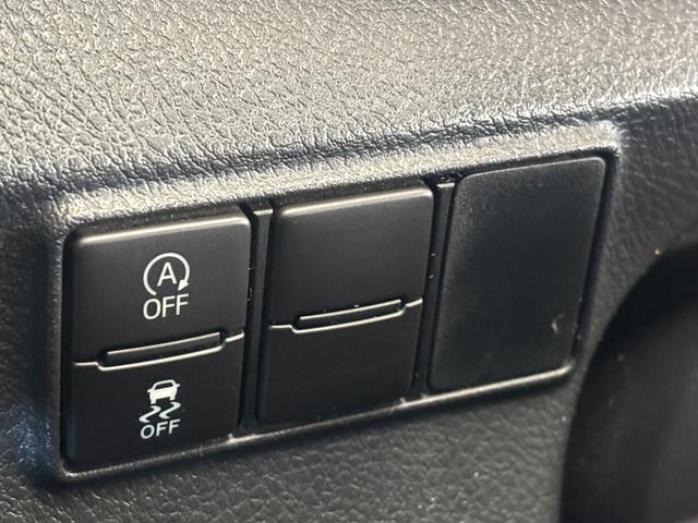 シエンタＧナビゲーション　バックカメラ　両側電動スライドドア　ＥＴＣ車載器　後席モニター　電動格納式ドアミラー　パワーウィンドウ　アイドリングストップ機能　プッシュスタートスイッチ　キーフリーシステム（奈良県）の中古車