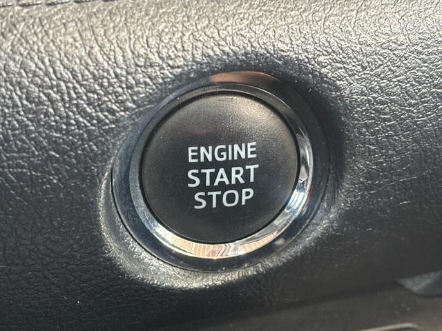 シエンタＧナビゲーション　バックカメラ　両側電動スライドドア　ＥＴＣ車載器　後席モニター　電動格納式ドアミラー　パワーウィンドウ　アイドリングストップ機能　プッシュスタートスイッチ　キーフリーシステム（奈良県）の中古車