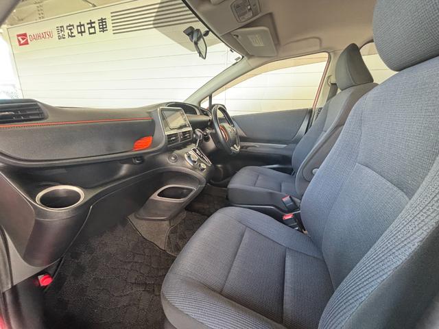 シエンタＧナビゲーション　バックカメラ　両側電動スライドドア　ＥＴＣ車載器　後席モニター　電動格納式ドアミラー　パワーウィンドウ　アイドリングストップ機能　プッシュスタートスイッチ　キーフリーシステム（奈良県）の中古車