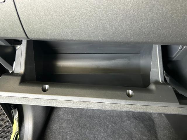 ムーヴカスタム　ＲＳ　ハイパーリミテッドＳＡIIIパノラマモニタ−対応　ＣＤオーディオ　プッシュボタンスタ−ト　片側シ−トヒ−タ−　衝突被害軽減ブレーキ　オ−トハイビ−ム　アイドリングストップ機能　ＬＥＤヘッドライト（奈良県）の中古車