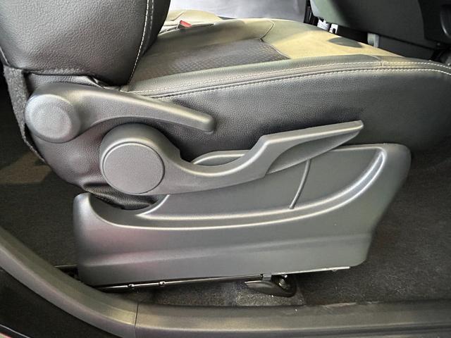 ムーヴカスタム　ＲＳ　ハイパーリミテッドＳＡIIIパノラマモニタ−対応　ＣＤオーディオ　プッシュボタンスタ−ト　片側シ−トヒ−タ−　衝突被害軽減ブレーキ　オ−トハイビ−ム　アイドリングストップ機能　ＬＥＤヘッドライト（奈良県）の中古車