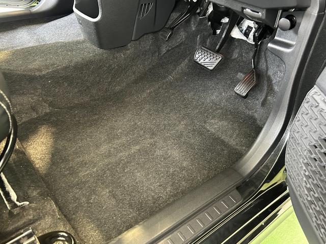 ムーヴカスタム　ＲＳ　ハイパーリミテッドＳＡIIIパノラマモニタ−対応　ＣＤオーディオ　プッシュボタンスタ−ト　片側シ−トヒ−タ−　衝突被害軽減ブレーキ　オ−トハイビ−ム　アイドリングストップ機能　ＬＥＤヘッドライト（奈良県）の中古車