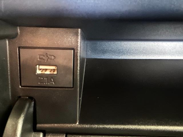タントカスタムＸ４ＷＤ　ナビ　電動パーキング　両側電動スライドドア　プッシュボタンスタ−ト　コ−ナ−センサ−　衝突被害軽減ブレーキ　アイドリングストップ機能　シ−トヒ−タ−　パノラマモニタ−　ＬＥＤヘッドライト（奈良県）の中古車