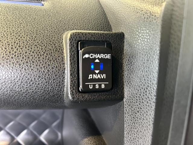 タントカスタムＸナビ　ドラレコ　プッシュボタンスタ−ト　両側電動スライドドア　ロングスライドシ−ト　コ−ナ−センサ−　アイドリングストップ機能　シ−トヒ−タ−　衝突被害軽減ブレーキ　バックカメラ　ＬＥＤヘッドライト（奈良県）の中古車