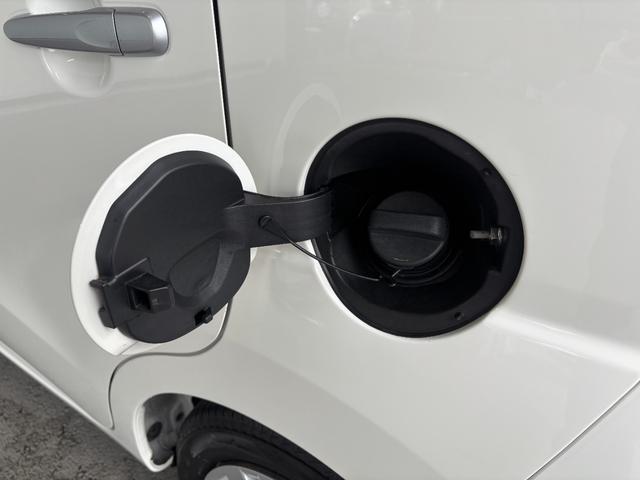 ムーヴＬ　ＳＡIIIＣＤチューナー　電動格納式ドアミラー　パワーウィンドウ　ＥＴＣ車載器　バックカメラ（モニター必要）　マニュアルエアコン　アイドリングストップ機能　キーレスエントリーシステム（奈良県）の中古車