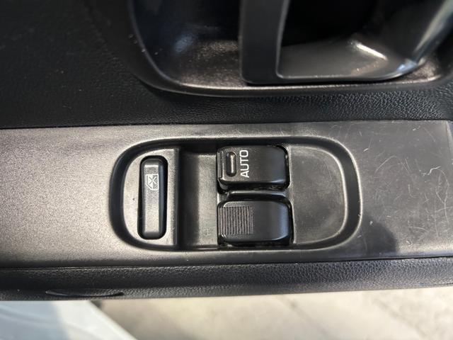 ハイゼットカーゴデラックスＳＡIIIラジオチューナー　マニュアルエアコン　運転席・助手席パワーウィンドウ　アイドリングストップ機能　キーレスエントリーシステム（奈良県）の中古車