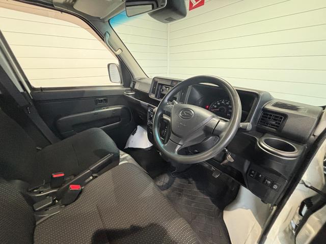 ハイゼットカーゴデラックスＳＡIIIラジオチューナー　マニュアルエアコン　運転席・助手席パワーウィンドウ　アイドリングストップ機能　キーレスエントリーシステム（奈良県）の中古車