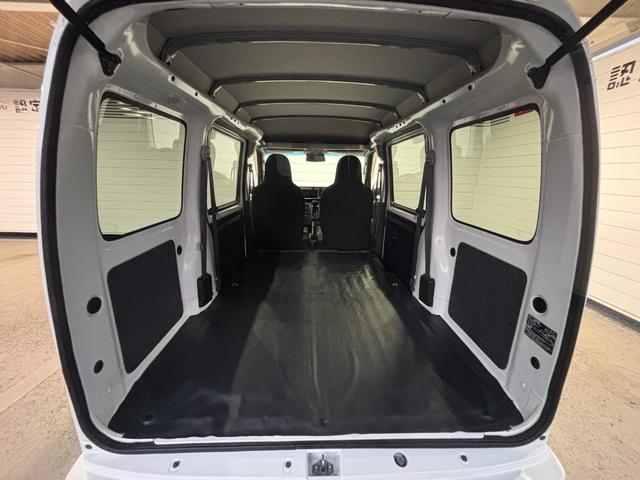 ハイゼットカーゴデラックスＳＡIIIラジオチューナー　マニュアルエアコン　運転席・助手席パワーウィンドウ　アイドリングストップ機能　キーレスエントリーシステム（奈良県）の中古車