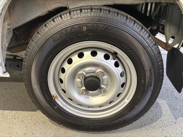 ハイゼットカーゴデラックスＳＡIIIラジオチューナー　マニュアルエアコン　運転席・助手席パワーウィンドウ　アイドリングストップ機能　キーレスエントリーシステム（奈良県）の中古車