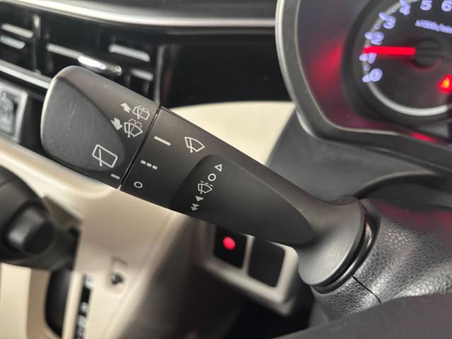 ムーヴＸリミテッドII　ＳＡIII純正ナビ　バックカメラ　ドライブレコーダー　ＥＴＣ車載器　ＴＶコントロール　運転席シートヒーター　電動格納式ドアミラー　パワーウィンドウ　キーフリーシステム　オートエアコン　プッシュスタートスイッチ（奈良県）の中古車