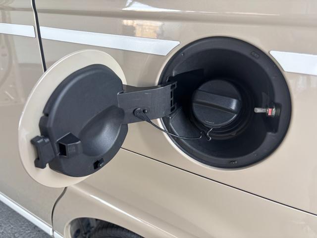 ムーヴキャンバスＧホワイトアクセントＶＳ　ＳＡIIIカーナビゲーション　パノラマカメラ　ＥＴＣ　ドライブレコーダー　オートエアコン　左右パワースライドドア　運転席シートヒーター　アイドリングストップ　ＬＥＤヘッドランプ　電動格納式ドアミラー（奈良県）の中古車