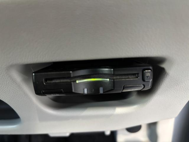 ムーヴＬ　ＳＡIIIナビゲーション　バックカメラ　ＴＶコントロール　ＥＴＣ車載器　ドライブレコーダー　電動格納式ドアミラー　パワーウィンドウ　マニュアルエアコン　キーレスエントリーシステム　アイドリングストップ機能（奈良県）の中古車