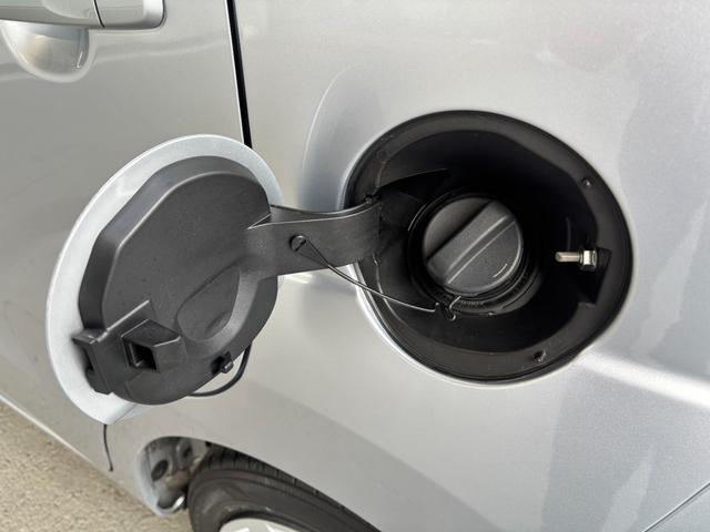 ムーヴＬ　ＳＡIIIナビゲーション　バックカメラ　ＴＶコントロール　ＥＴＣ車載器　ドライブレコーダー　電動格納式ドアミラー　パワーウィンドウ　マニュアルエアコン　キーレスエントリーシステム　アイドリングストップ機能（奈良県）の中古車