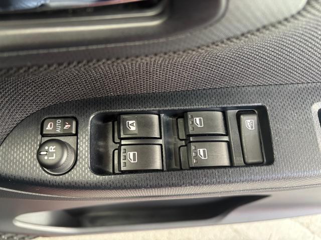 ムーヴＸリミテッドII　ＳＡIIIナビ　バックカメラ　ドライブレコーダー　ＥＴＣ車載器　運転席シートヒーター　ＴＶコントロール　電動格納式ドアミラー　パワーウィンドウ　オートエアコン　プッシュスタートスイッチ　キーフリーシステム（奈良県）の中古車