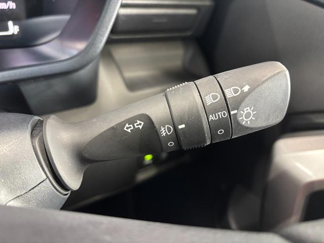 ロッキープレミアムＧナビ取付時バックカメラ対応　電動パーキングブレーキ　運転席・助手席シートヒーター　オートエアコン　パワーウィンドウ　電動格納式ドアミラー　キーフリーシステム　アルミホイール　アイドリングストップ機能（奈良県）の中古車