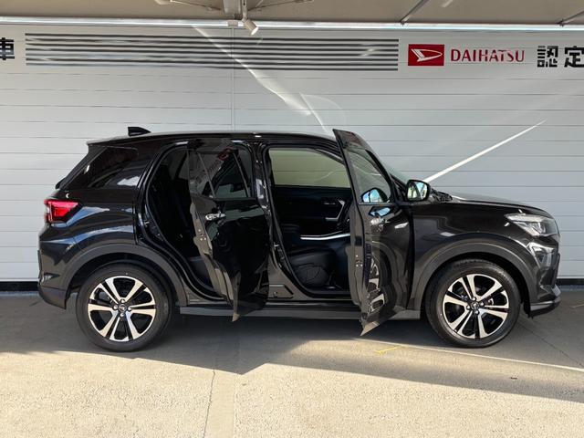 ロッキープレミアムＧナビ取付時バックカメラ対応　電動パーキングブレーキ　運転席・助手席シートヒーター　オートエアコン　パワーウィンドウ　電動格納式ドアミラー　キーフリーシステム　アルミホイール　アイドリングストップ機能（奈良県）の中古車