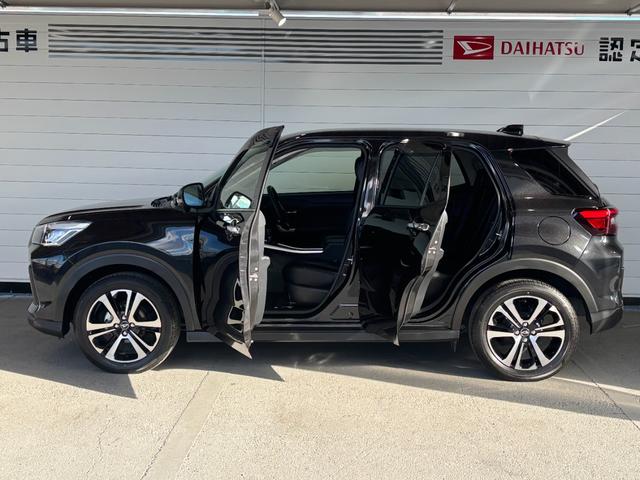 ロッキープレミアムＧナビ取付時バックカメラ対応　電動パーキングブレーキ　運転席・助手席シートヒーター　オートエアコン　パワーウィンドウ　電動格納式ドアミラー　キーフリーシステム　アルミホイール　アイドリングストップ機能（奈良県）の中古車