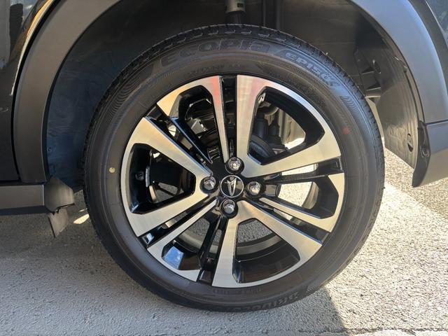 ロッキープレミアムＧナビ取付時バックカメラ対応　電動パーキングブレーキ　運転席・助手席シートヒーター　オートエアコン　パワーウィンドウ　電動格納式ドアミラー　キーフリーシステム　アルミホイール　アイドリングストップ機能（奈良県）の中古車