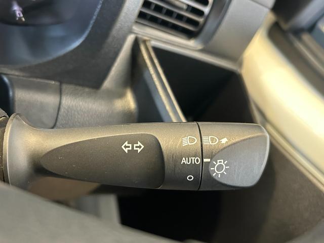 ハイゼットトラックスタンダードアイドリングストップ機能 コ−ナ−センサ− 衝突被害軽減ブレーキ アイドリングストップ機能 オートライト マニュアルエアコン(奈良県)の中古車