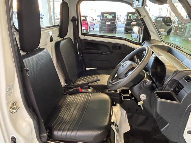 ハイゼットトラックスタンダードアイドリングストップ機能 コ−ナ−センサ− 衝突被害軽減ブレーキ アイドリングストップ機能 オートライト マニュアルエアコン(奈良県)の中古車