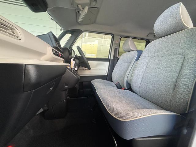 ムーヴキャンバスストライプスＧバックカメラ対応　両側電動スライドドア　電動パーキングブレーキ　運転席・助手席シートヒーター　電動格納式ドアミラー　パワーウィンドウ　プッシュスタートスイッチ　キーフリー　アイドリングストップ機能（奈良県）の中古車