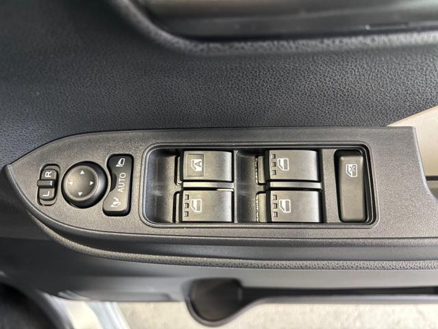 タントXナビゲーション バックカメラ ドライブレコーダー 運転席・助手席シートヒーター 助手席側後席電動スライドドア 電動格納式ドアミラー パワーウィンドウ プッシュスタートスイッチ アイドリングストップ機能(奈良県)の中古車