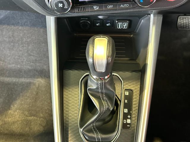 ロッキープレミアムGバックカメラ対応 プッシュボタンスタ−ト シ−トヒ−タ− 電動パーキング 全車速追従機能付ACC 衝突被害軽減ブレーキ コ−ナ−センサ− アイドリングストップ機能 LEDヘッドライト(奈良県)の中古車